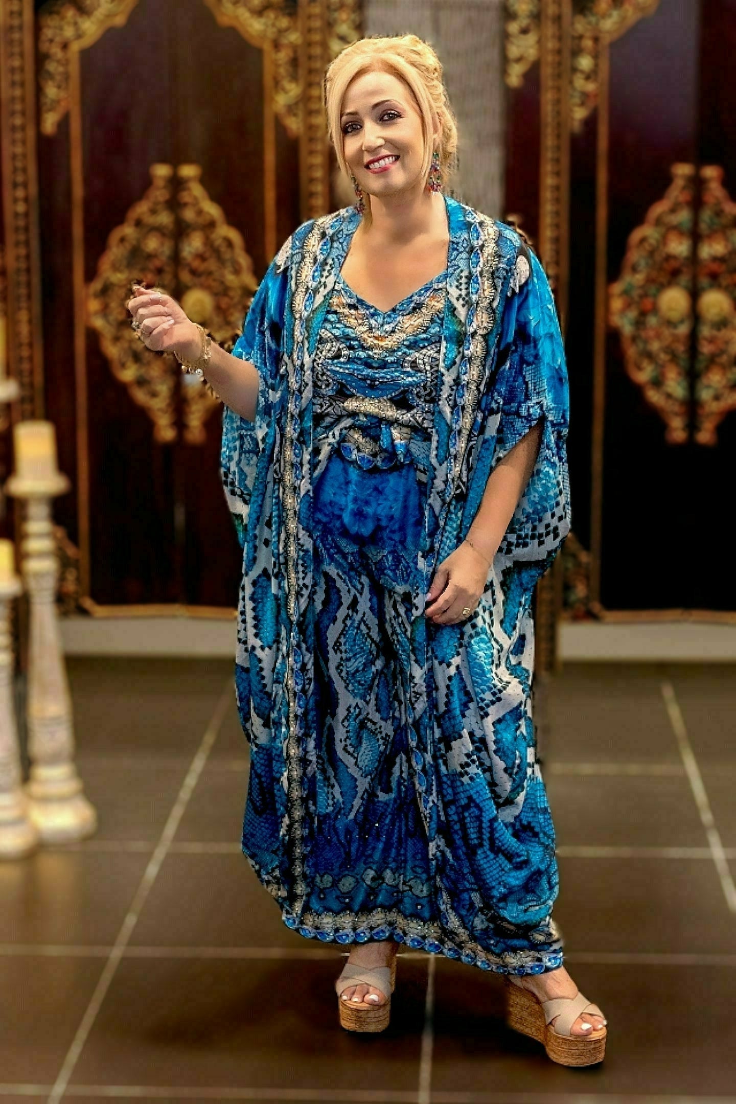 FIRST EDITION COLLECTION - Long Cape henleycollections